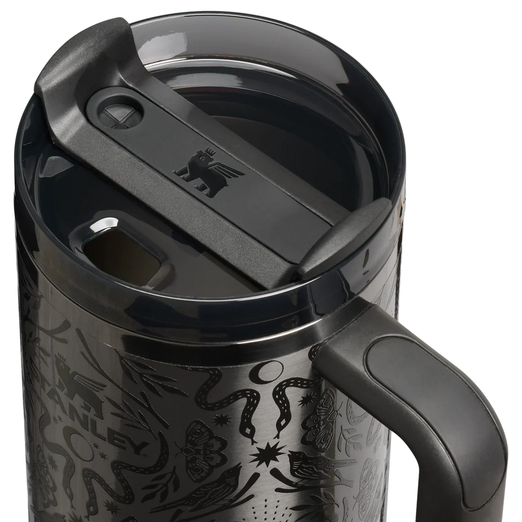 Stanley Halloween Quencher ® H2.0 FlowState™ Tumbler 40 OZ Deadly Damask